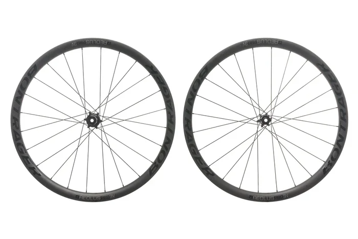 Bontrager Aeolus Pro 3V Carbon Tubeless 700c Wheelset