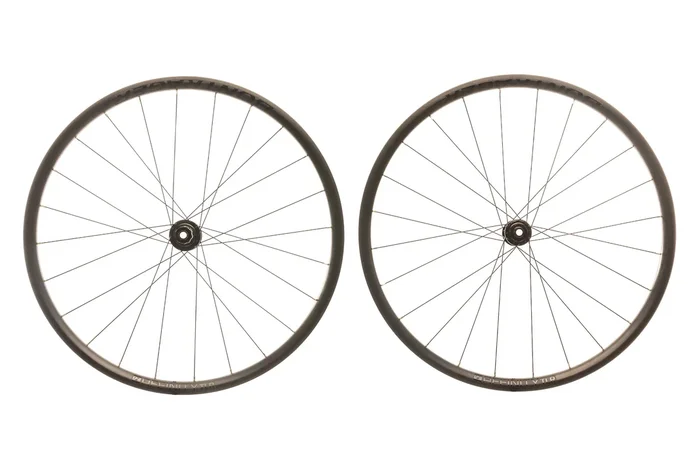 Bontrager Affinity TLR Disc Aluminum Clincher 700c Wheelset