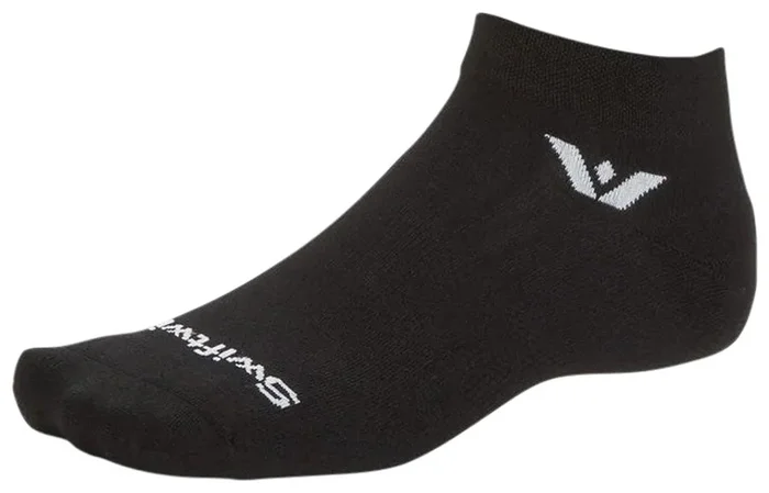 Swiftwick Aspire Ankle Socks – Circuit Black Small